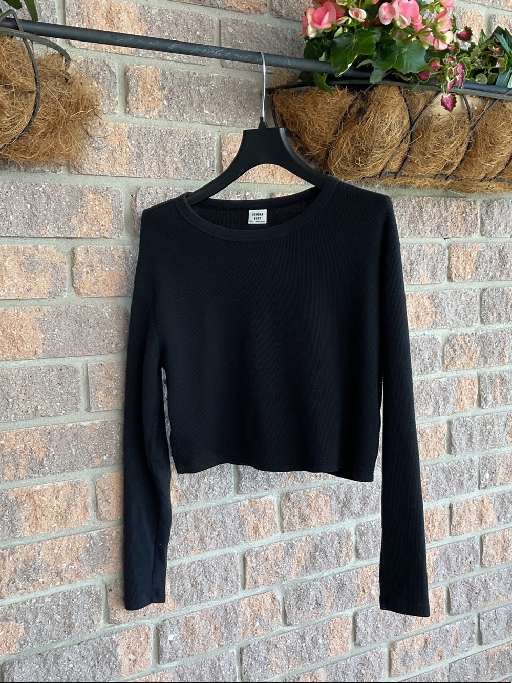 Sunday Best Black Long-Sleeve Cropped Tee